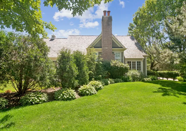 5th image of 672 S Balmoral Ct, Lake Forest, IL 60045 | MLS# 12682019