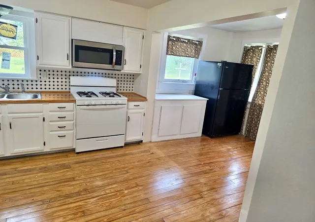 Photo 4 of Single family home for sale at 208 Shimp St, Milmine, IL 61855 | MLS# 12682090 | Listing updated on 2026-10-25