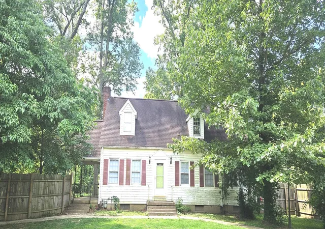 Homes for sale in Carbondale, IL | 2883 S Illinois Ave, Carbondale, IL 62903 | MLS# 12682103