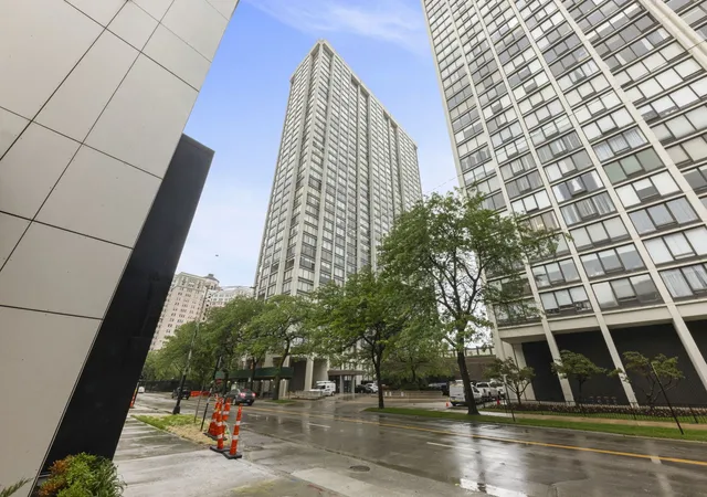 2nd image of 5455 N Sheridan Rd #908, Chicago, IL 60640 | MLS# 12682122