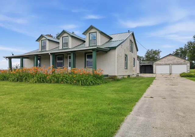 Photo 3 of Single family home for sale at 2283 E 2750th Street, Kewanee, IL 61443 | MLS# 12682161 | Listing updated on 2026-09-20