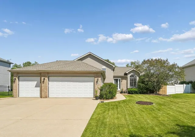 Homes for sale in Manhattan, IL | 24857 Buttercup Ln, Manhattan, IL 60442 | MLS# 12682178