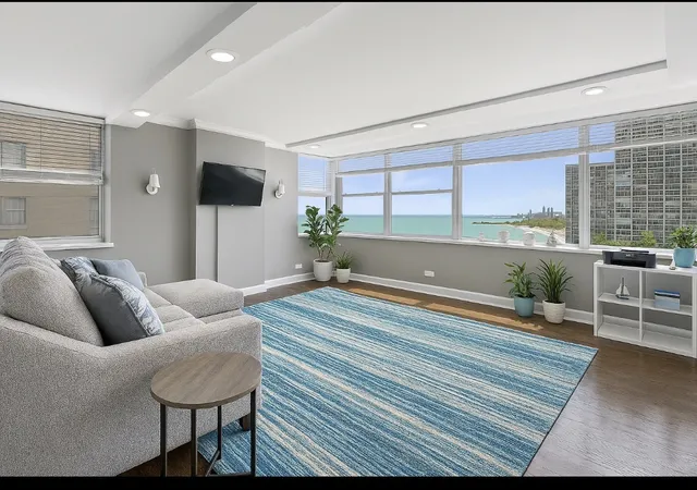Homes for sale in Chicago, IL | 6301 N Sheridan Rd #10G, Chicago, IL 60660 | MLS# 12682184