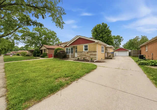 Homes for sale in Midlothian, IL | 3861 153rd Pl, Midlothian, IL 60445 | MLS# 12682203