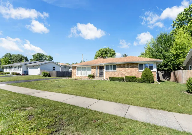 Homes for sale in Waukegan, IL | 508 N Metropolitan Ave, Waukegan, IL 60085 | MLS# 12682209