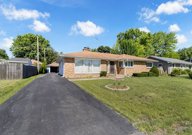 Homes for sale in Waukegan, IL | 508 N Metropolitan Ave, Waukegan, IL 60085 | MLS# 12682209
