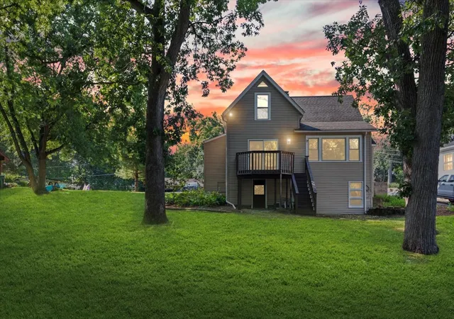 Homes for sale in Cary, IL | 2016 Grove Ln, Cary, IL 60013 | MLS# 12682222