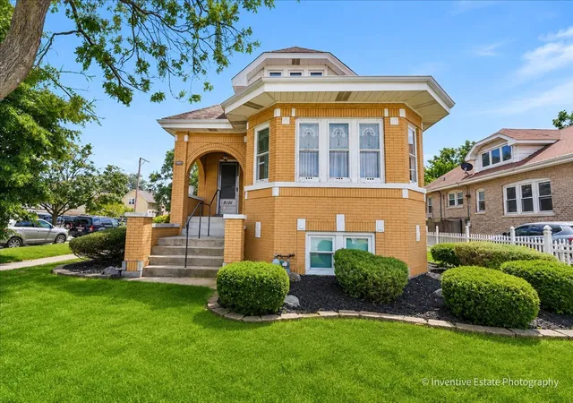 2nd image of 8101 White Ave, Lyons, IL 60534 | MLS# 12682229