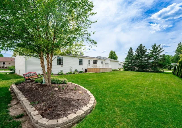 Homes for sale in Machesney Park, IL | 5604 Irving Blvd, Machesney Park, IL 61115 | MLS# 12682254