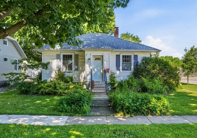 Photo 1 of Single family home for sale at 228 Anderson Blvd, Geneva, IL 60134 | MLS# 12682281 | Listing updated on 2026-08-25