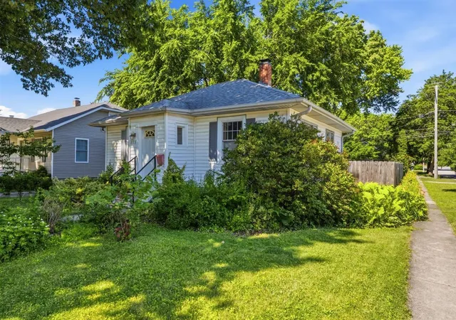 Photo 2 of Single family home for sale at 228 Anderson Blvd, Geneva, IL 60134 | MLS# 12682281 | Listing updated on 2026-08-25