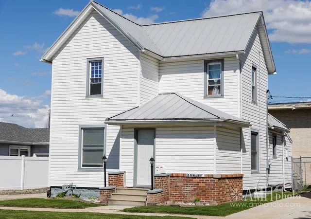 Homes for sale in Manteno, IL | 30 N Walnut St, Manteno, IL 60950 | MLS# 12682292