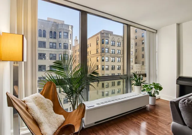 3rd image of 2400 N Lakeview Ave #1704, Chicago, IL 60614 | MLS# 12682316
