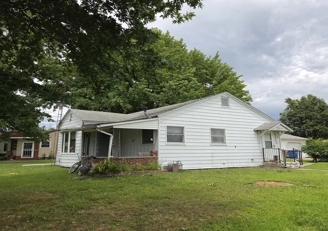 2nd image of 413 S Broadway St, Sesser, IL 62884 | MLS# 12682335