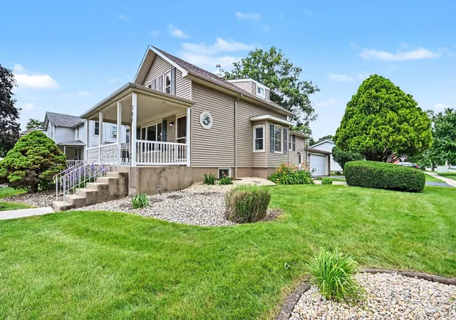 Homes for sale in Peotone, IL | 321 E Main St, Peotone, IL 60468 | MLS# 12682342