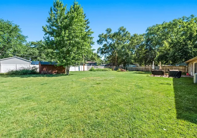 Homes for sale in Montgomery, IL | 11 Scarsdale Rd, Montgomery, IL 60538 | MLS# 12682352
