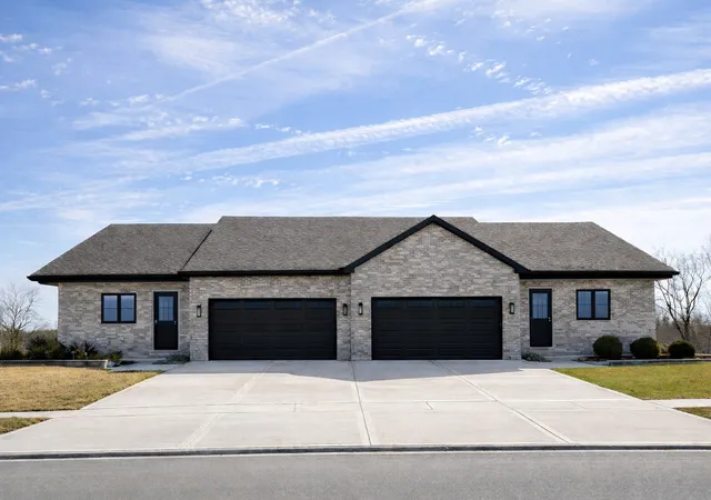 Homes for sale in Channahon, IL | 25136 S Westwind Dr, Channahon, IL 60410 | MLS# 12682395