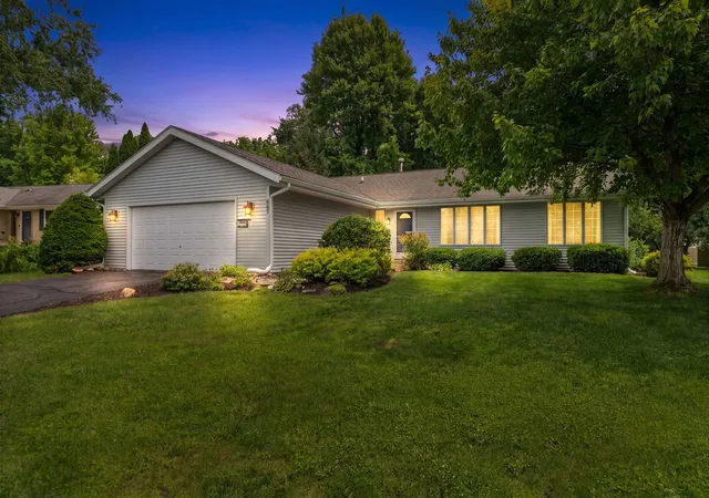 Homes for sale in Rockton, IL | 667 Westport Dr, Rockton, IL 61072 | MLS# 12682407