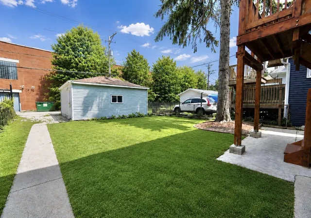 4th image of 4717 N Keystone Ave, Chicago, IL 60630 | MLS# 12682481