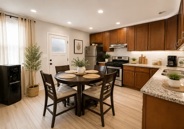 5th image of 4717 N Keystone Ave, Chicago, IL 60630 | MLS# 12682481