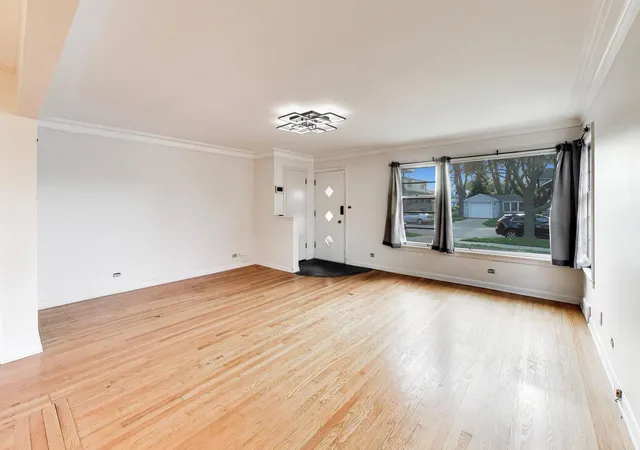 2nd image of 7810 Kilbourn Ave, Skokie, IL 60076 | MLS# 12682561