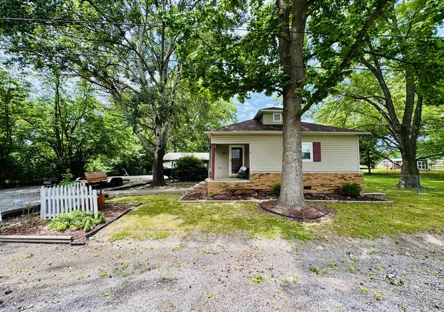 3rd image of 501 Franklin St, West Frankfort, IL 62896 | MLS# 12682601