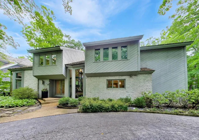 1st image of 395 Cedar Ave, Highland Park, IL 60035 | MLS# 12682607