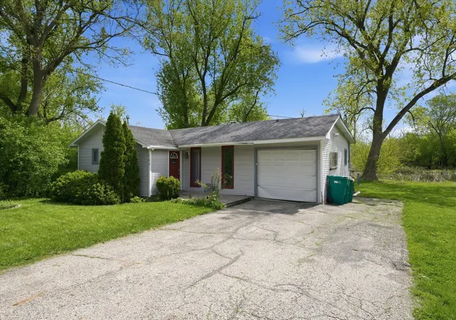 Homes for sale in Ingleside, IL | 703 Il Route 59 Route, Ingleside, IL 60041 | MLS# 12682614