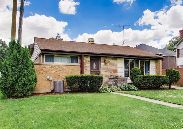 Homes for sale in Elmhurst, IL | 336 W Fremont Ave, Elmhurst, IL 60126 | MLS# 12682618