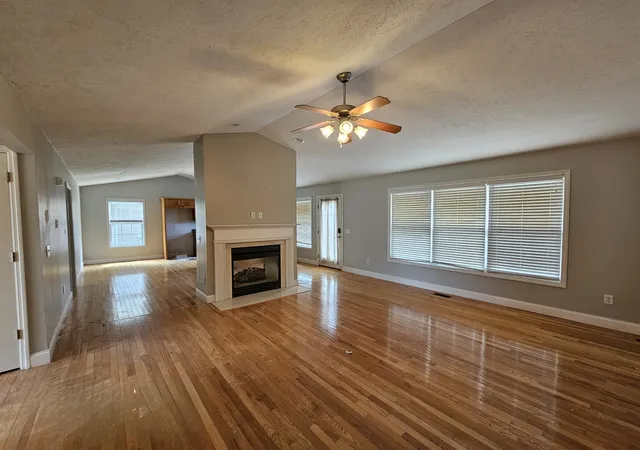 Homes for sale in Tolono, IL | 307 Windstone Dr, Tolono, IL 61880 | MLS# 12682622