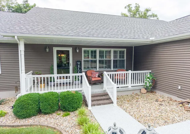 3rd image of 10829 Clubview Ct, Benton, IL 62812 | MLS# 12682624