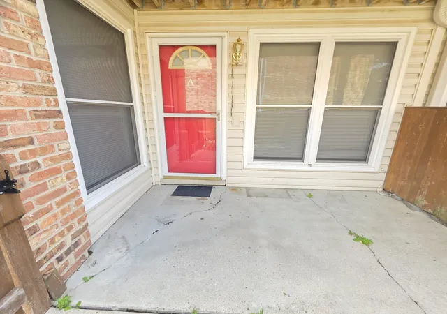 4th image of 1950 Kenilworth Cir #A, Hoffman Estates, IL 60169 | MLS# 12682646