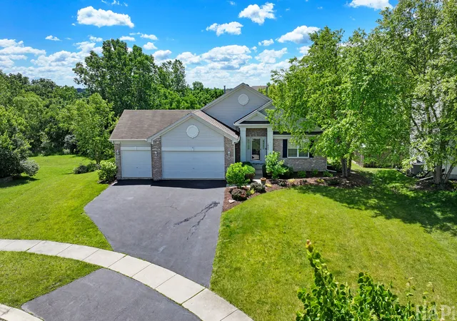 Homes for sale in Round Lake, IL | 1955 W Overlook Ct, Round Lake, IL 60073 | MLS# 12682658