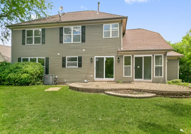 Homes for sale in Grayslake, IL | 600 Brookstone Rd, Grayslake, IL 60030 | MLS# 12682669