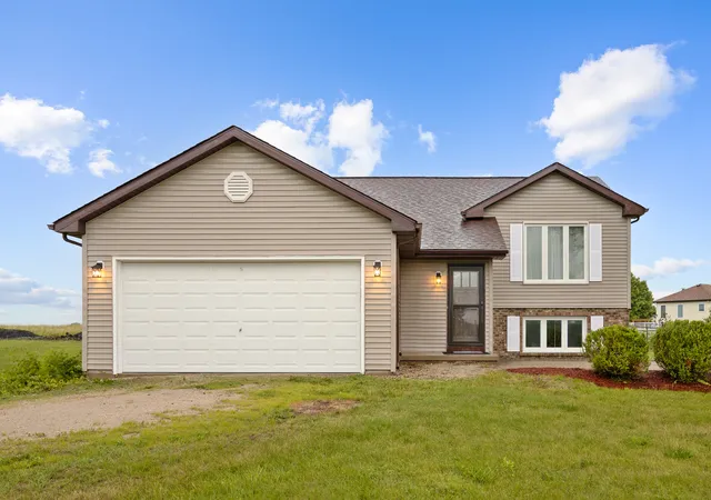 2nd image of 3765 N Il State Route 71, Sheridan, IL 60551 | MLS# 12682671