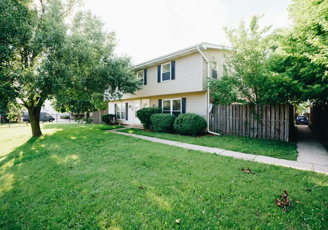 Homes for sale in Bolingbrook, IL | 10w Fernwood Dr, Bolingbrook, IL 60440 | MLS# 12682682