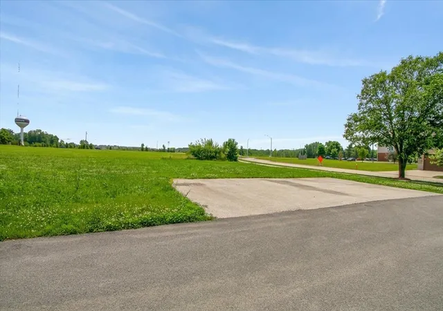 5th image of 2072 Waters Edge Dr, Minooka, IL 60447 | MLS# 12682688