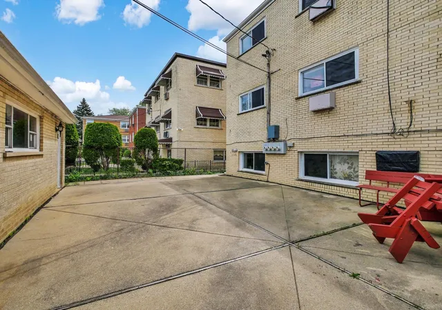 4th image of 8430 W Oak Ave, Niles, IL 60714 | MLS# 12682713