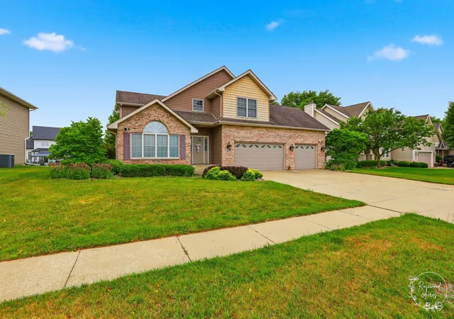 Homes for sale in Bourbonnais, IL | 529 Hollyberry Ln, Bourbonnais, IL 60914 | MLS# 12682724
