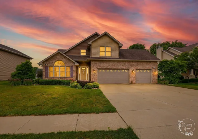 Homes for sale in Bourbonnais, IL | 529 Hollyberry Ln, Bourbonnais, IL 60914 | MLS# 12682724