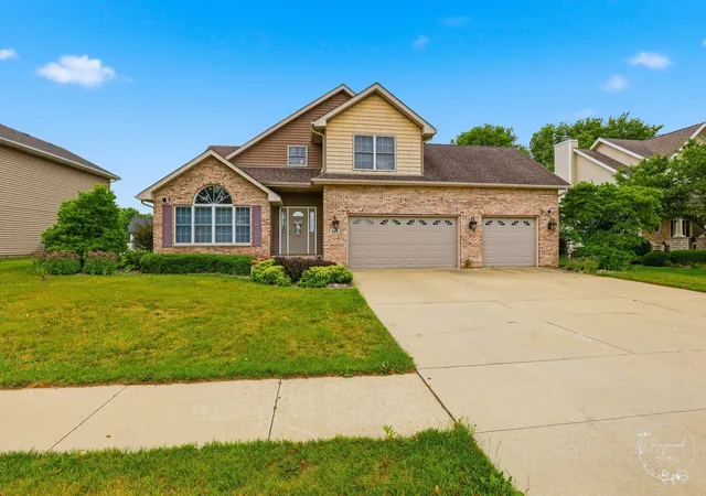 Homes for sale in Bourbonnais, IL | 529 Hollyberry Ln, Bourbonnais, IL 60914 | MLS# 12682724