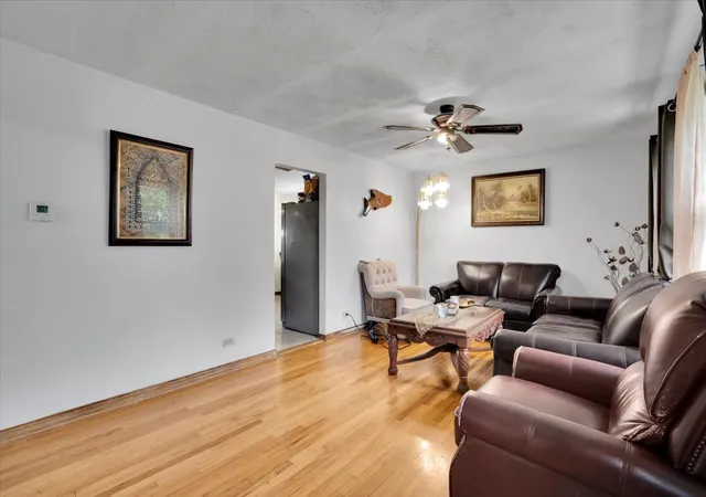 Photo 4 of Single family home for sale at 8949 Olympic Dr, Bridgeview, IL 60455 | MLS# 12682761 | Listing updated on 2026-08-09