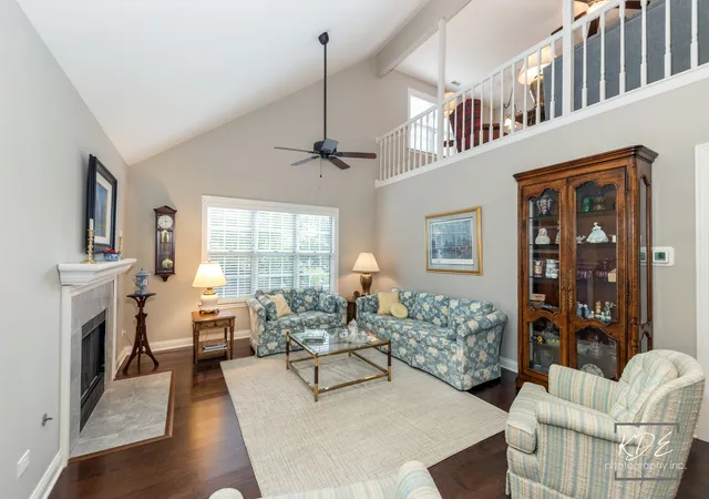 Photo 4 of Single family home for sale at 21017 W Hazelnut Ln, Plainfield, IL 60544 | MLS# 12682764 | Listing updated on 2026-08-09