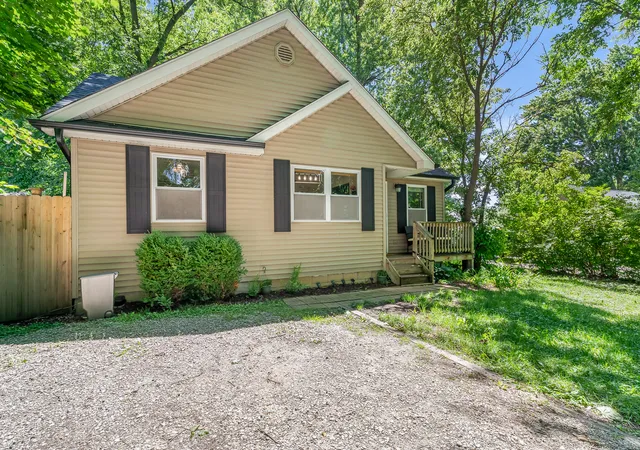 1st image of 926 S Cedar Rd, New Lenox, IL 60451 | MLS# 12682771