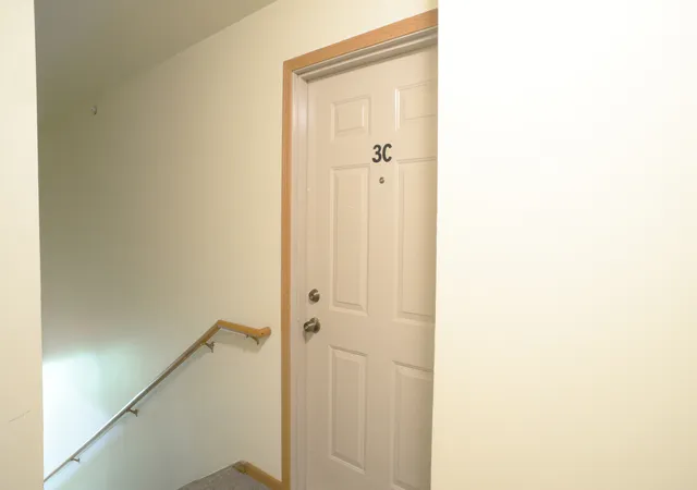 Homes for sale in Round Lake Beach, IL | 1574 W Crystal Rock Ct #3C, Round Lake Beach, IL 60073 | MLS# 12682810