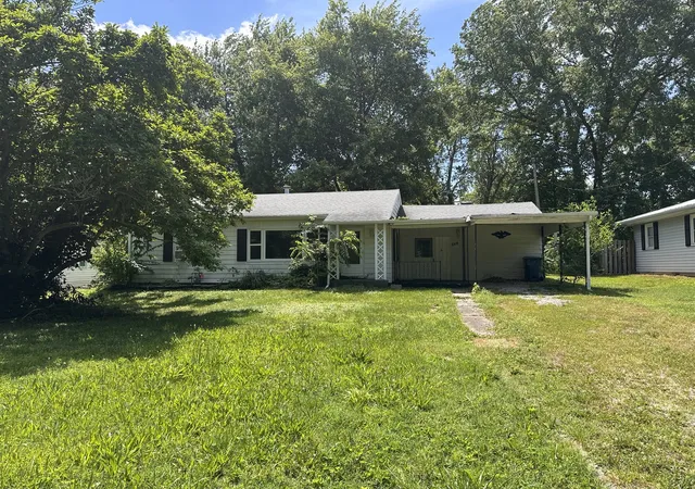 Homes for sale in Mt Vernon, IL | 433 Marteeny St, Mt Vernon, IL 62864 | MLS# 12682837