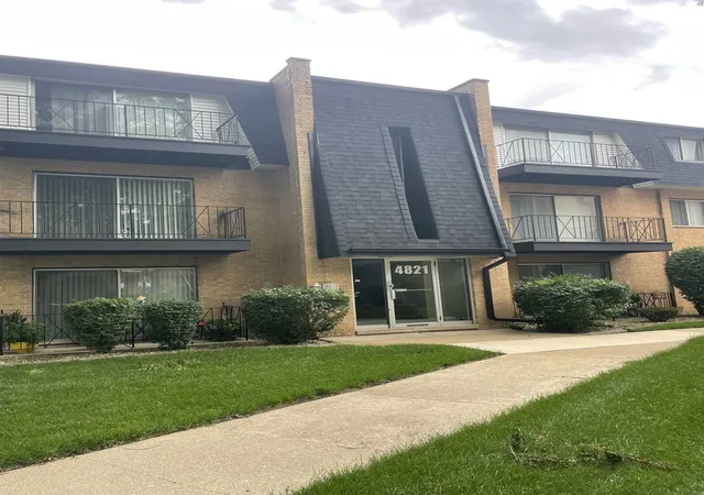 Photo 1 of Condo for sale at 4821 W 109th Street #201, Oak Lawn, IL 60453 | MLS# 12682845 | Listing updated on 2026-09-16