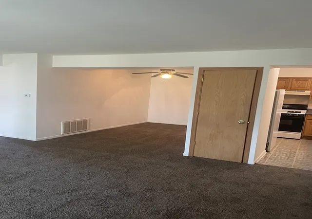 Photo 3 of Condo for sale at 4821 W 109th Street #201, Oak Lawn, IL 60453 | MLS# 12682845 | Listing updated on 2026-09-16