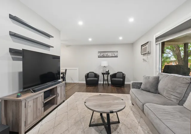 Homes for sale in Chicago, IL | 3943 W 104Th St #3B, Chicago, IL 60655 | MLS# 12682858