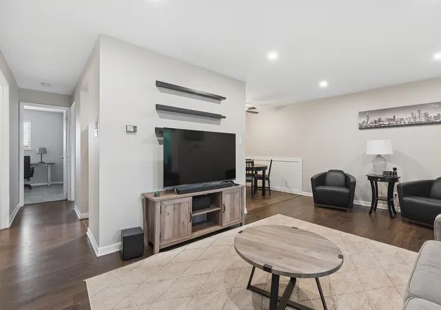 Homes for sale in Chicago, IL | 3943 W 104Th St #3B, Chicago, IL 60655 | MLS# 12682858